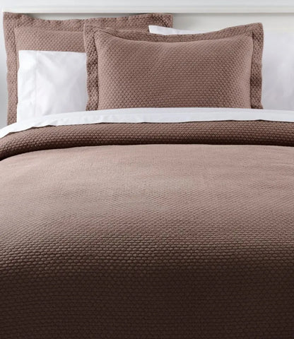 Organic Honeycomb Matelassé Bedspread
