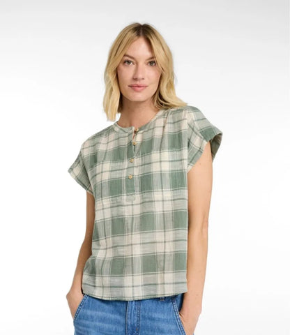 Women's L.L.Bean Day Breeze Shirt, Short-Sleeve Popover