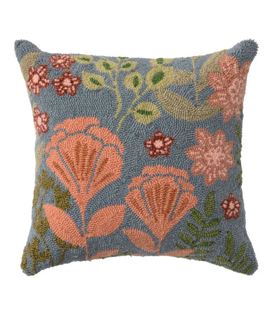Indoor/Outdoor Hooked Pillow, Floral Bloom, 18" x 18"